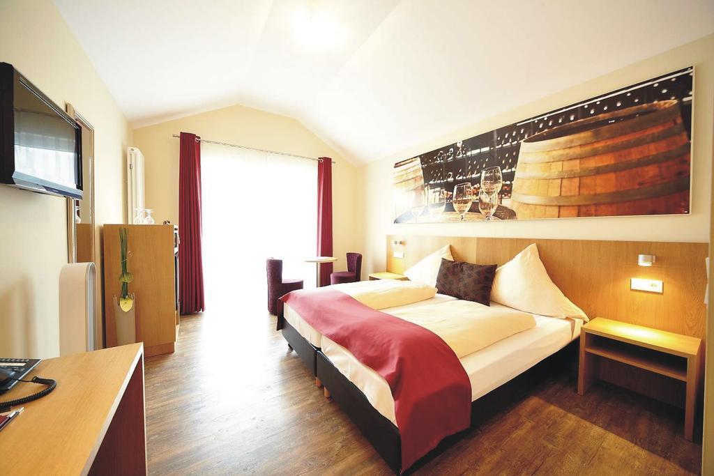 Christiana'S Wein & Art Hotel Bernkastel-Kues Pokoj fotografie